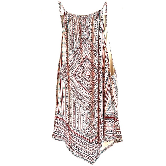 NWT | Tribal Print V-Hem Tank | Size 3X - Picture 2 of 4